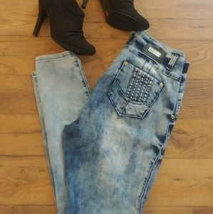 Columbian Style Skinny Jeans